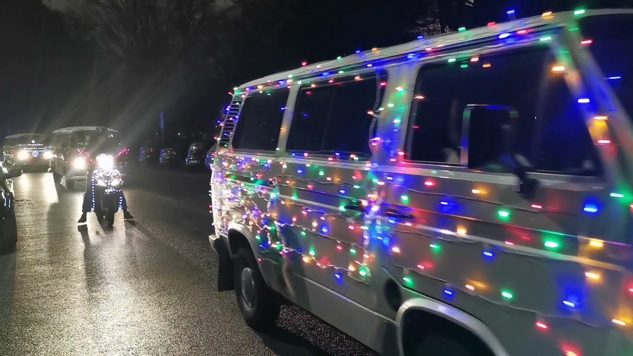 Twinkle Light Cruise: Bulli-Lichtermeer erleuchtet Hannover