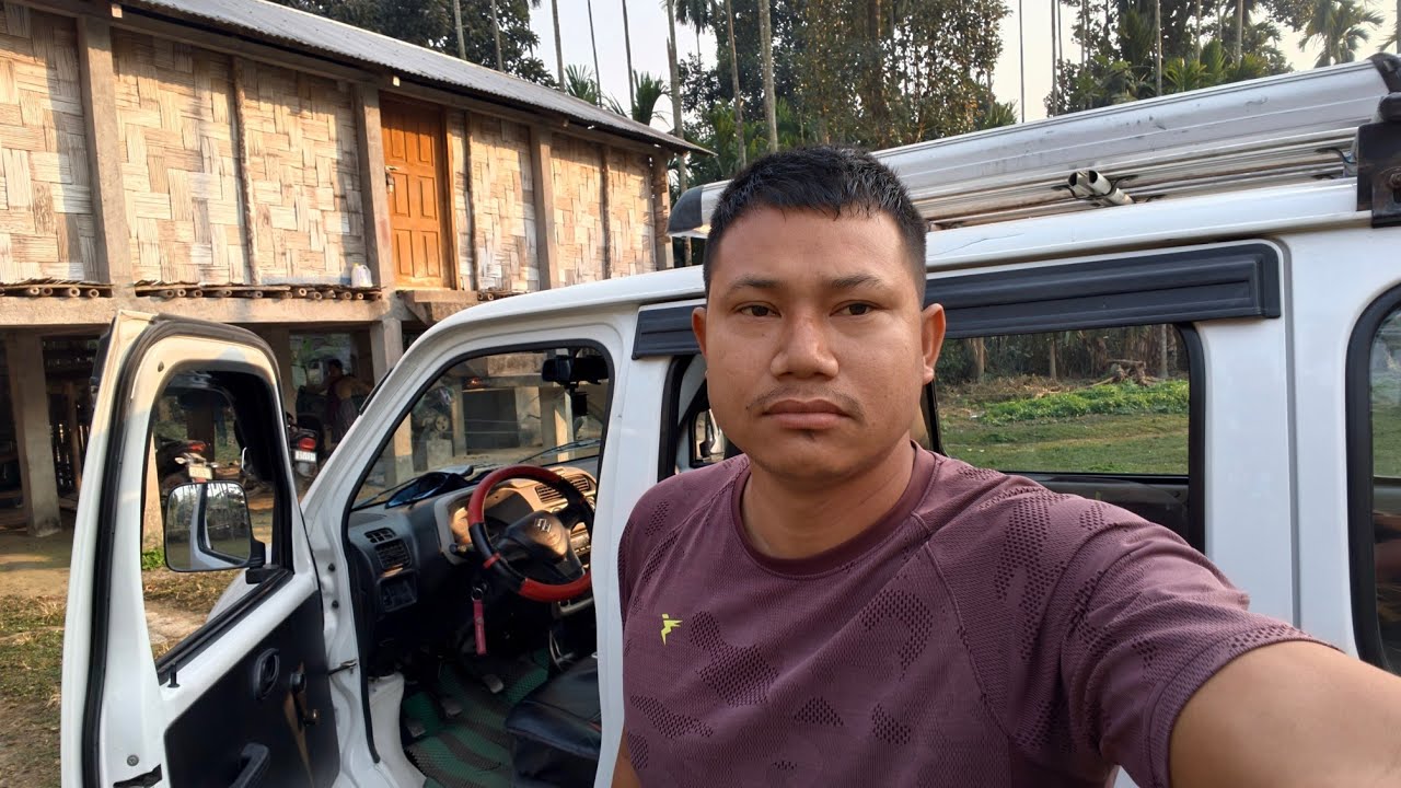 Aas  Mein Gadi Chala Ke Kitna Aadmi Mila 