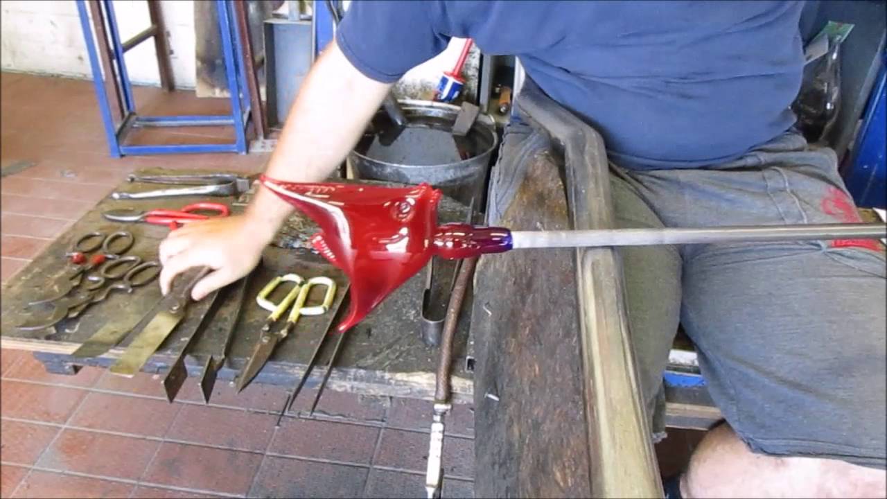 Glass Blowing - Making a sculpted flat fish