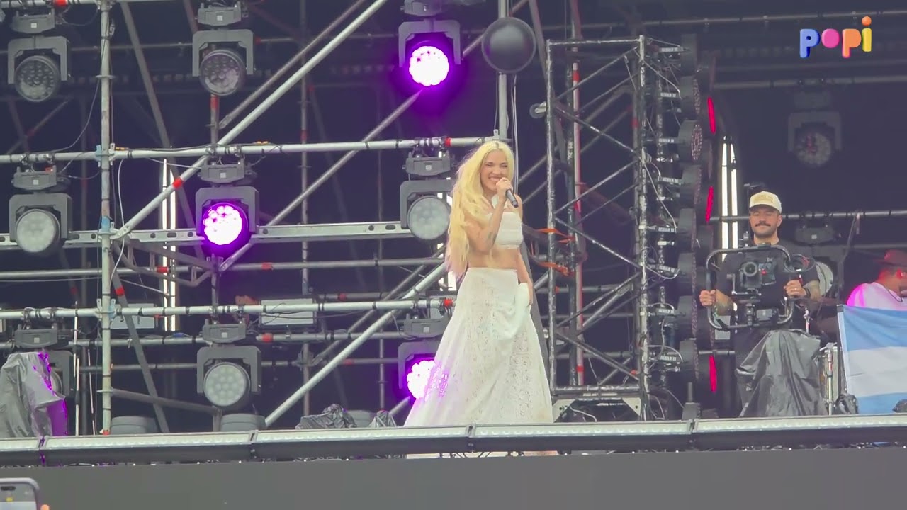 Elena Rose - Pa' Que Volviste?, Lollapalooza Argentina.