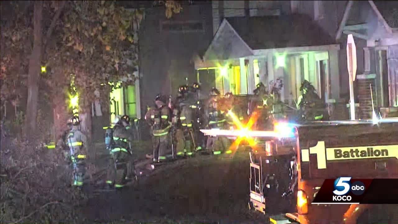 Crews battle fire at home in northwest Oklahoma City - YouTube