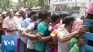 Bangladesh Residents Rush to Buy Goods for Ramadan