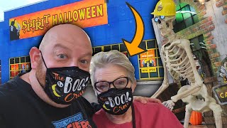 SPIRIT HALLOWEEN 2021 with MY WIFE !!