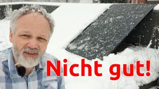 Schnee auf der PV-Anlage - nicht gut!
Wie wirkt sich Schnee auf den Solarpaneels auf den Ertrag aus?
Nicht gut!
Eine 5cm Schneeschicht senkt den Ertrag um den Faktor 24.
Zur Messung habe ich u.a. die Ahoy-DTU verendet (https://ahoydtu.de/)
#Werbevideo
Da die Rechtsauffassung dahin geht, dass jede positive Erwägung einer Marke oder eines Produkts als Werbung aufgefasst werden kann, sehe ich mich gezwungen jedes Video, in dem auf eine Produkt oder eine Marke Bezug genommen wird als Werbevideo zu kennzeichnen.
Ungeachtet dessen werde ich von kein Firma in irgendeiner Weise gesponsert. Alles was ich sage ist meine persönliche Meinung, für die ich keine Allgemeingültigkeit beanspruche. Schnee auf der PV-Anlage - nicht gut!