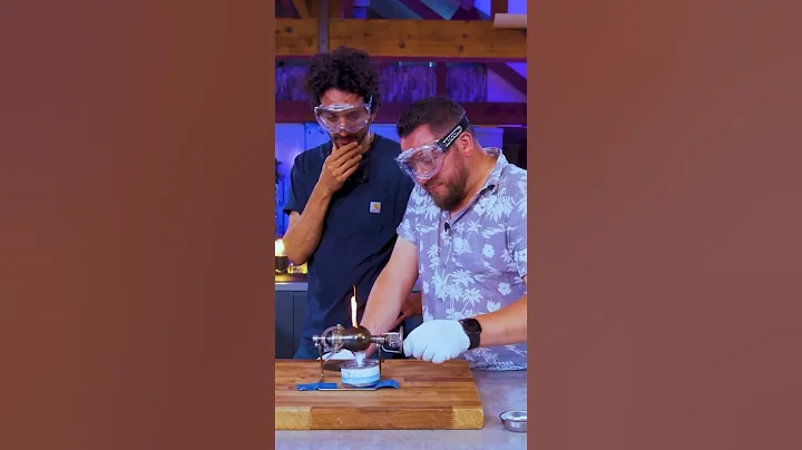 Testing out the Chinese Popcorn Maker - this was scary!! 😅