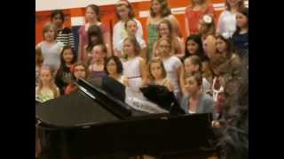 Lincoln Trail 4th and 5th Grade chorus