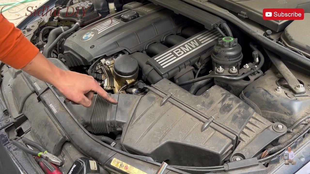 Как заменить верхний шланг радиатора на BMW 328i