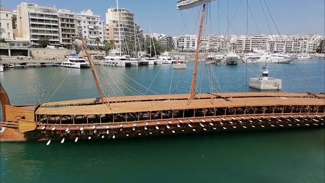 The ancient Greek trireme "Olympiada" in Marina Zeas- Η τριηρης "Ολυμπιας" στη Μαρινα Ζεας 🇬🇷