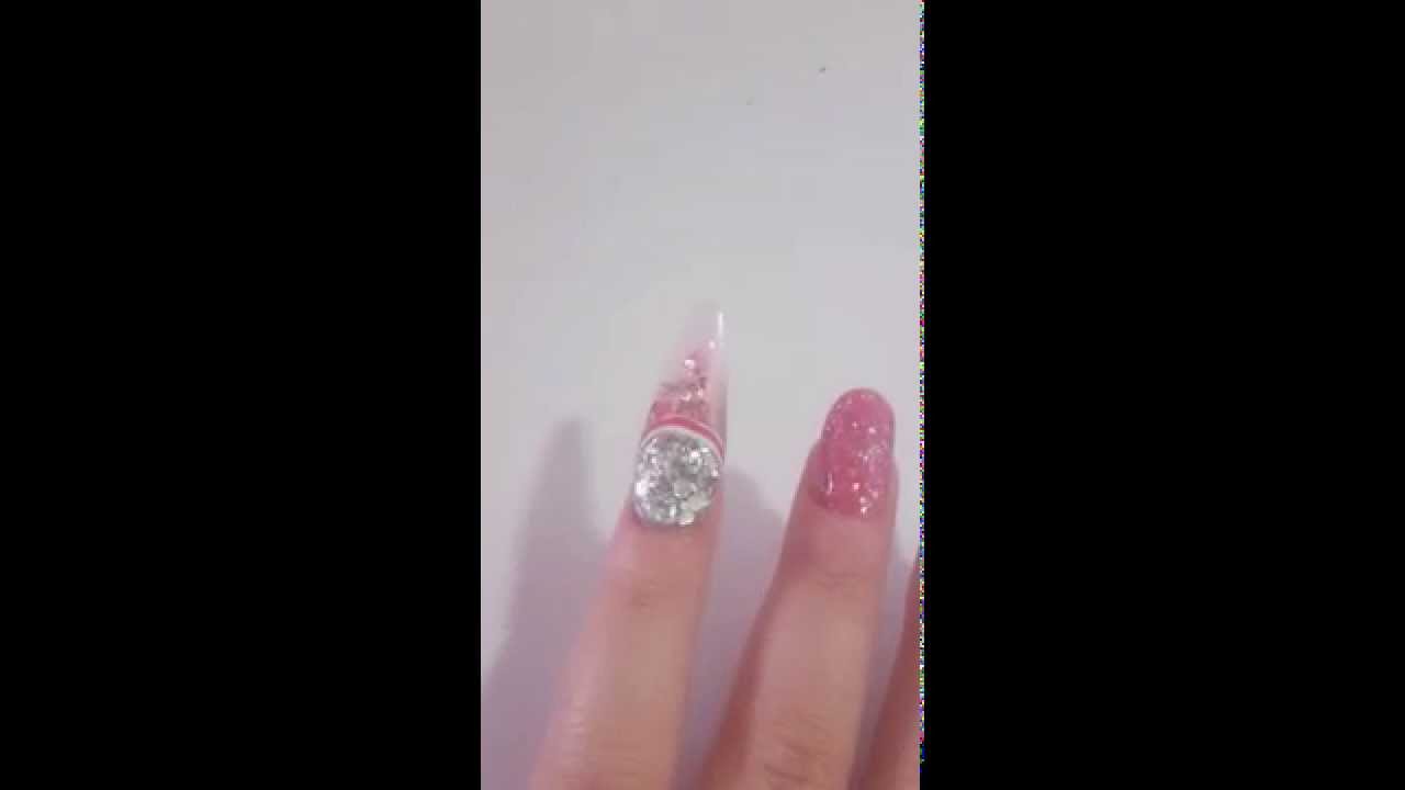 AMAZING!! Water globe nail
