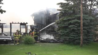 Fire destroys Walworth County home