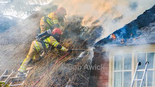 Brand in rieten kap van Blaricumse villa  🚒🚒🔥