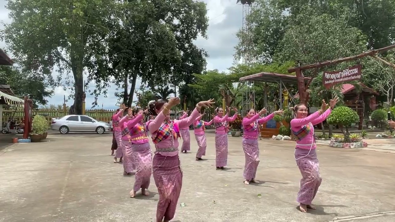 อีสานเมืองม่วน