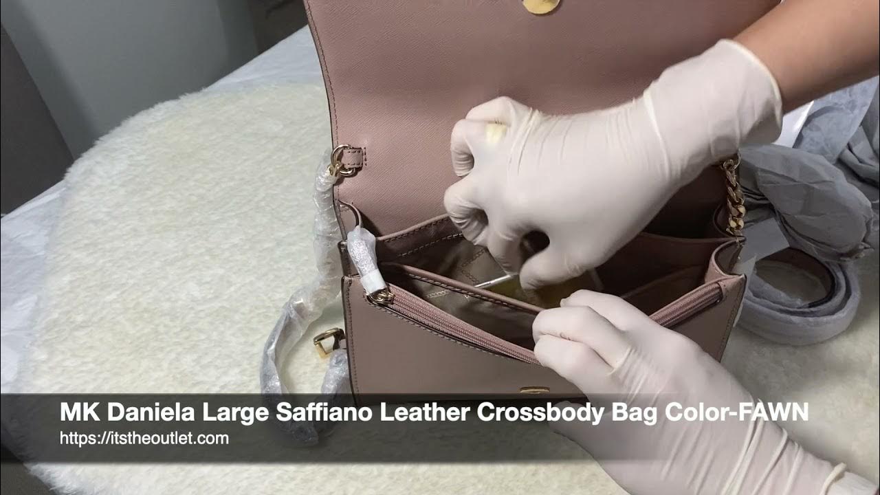 New 💘 Michael Kors Daniela Large Saffiano Leather Crossbody Bag fawn