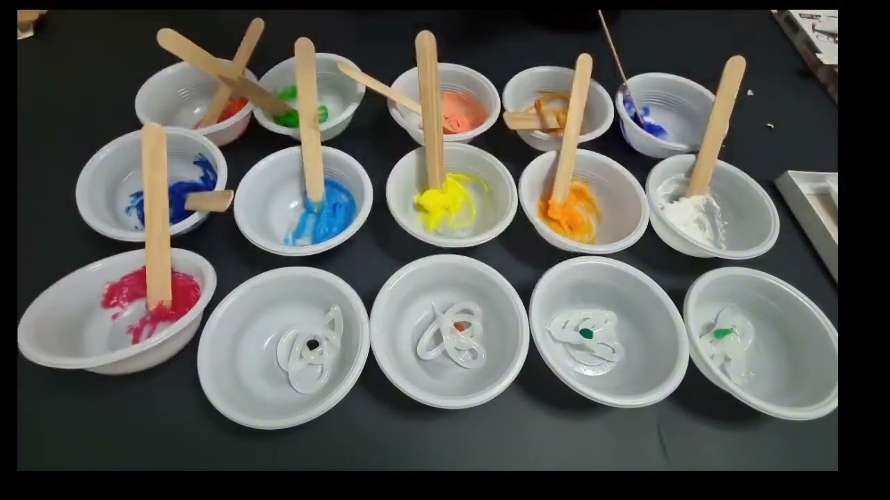 Mixing acrylic colour with silicone