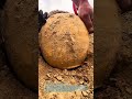 地中からの発見：古代コインの秘密