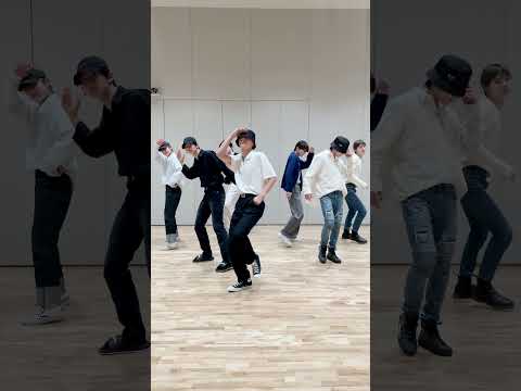 ENHYPEN (엔하이픈) X 타요 l 빌리 포코 (Billy Poco) 안무영상 #2 l 안무연습 영상 #Shorts