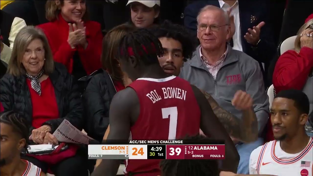 Taylor Bol Bowen vs Clemson (11 PTS, 5 REB, 1 OREB, 3 AST, 2 BLK, 4-8 FG, 3-7 3FG, 28 MIN, +8)