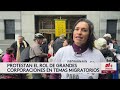 “Ganan dinero con nuestras familias”: Religiosos protestan frente a las oficinas de ICE en San Franc