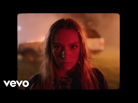 Holly Humberstone - Drop Dead (Official Music Video)