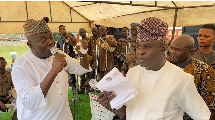 Our late Father Alh Haruna Ishola Bello (M.O.N) must be very proud of Us APALA CLASSICAL FUJI