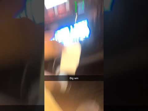 how do slot machines work