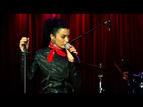 חי בלה לה לנד 2 שרית אביטן שרה את Hopelessly Devoted 