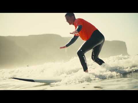 Video: Portugals Surfkultur: Das Algarve-Matador-Netzwerk