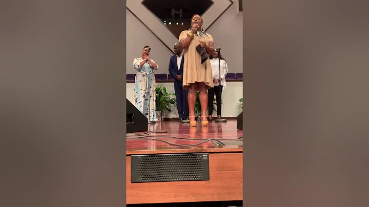 Blanche sings "Love"