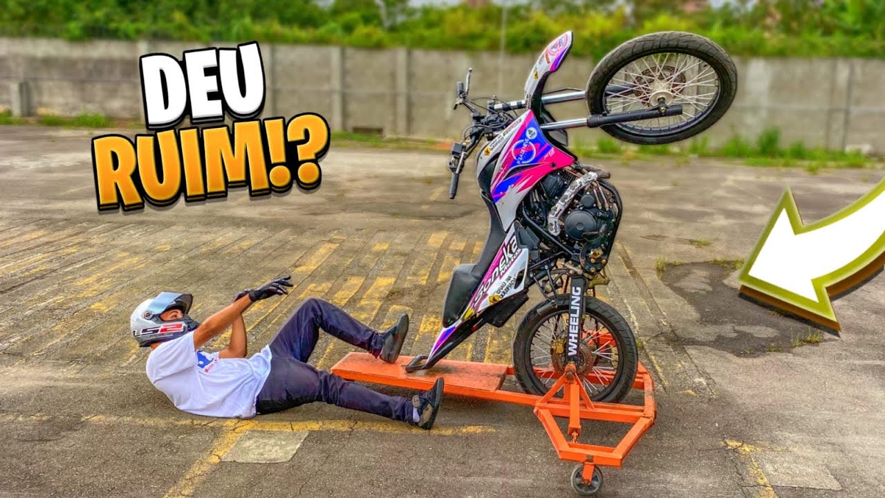 Empresa que ensina 'dar grau' em moto diz que seus valores