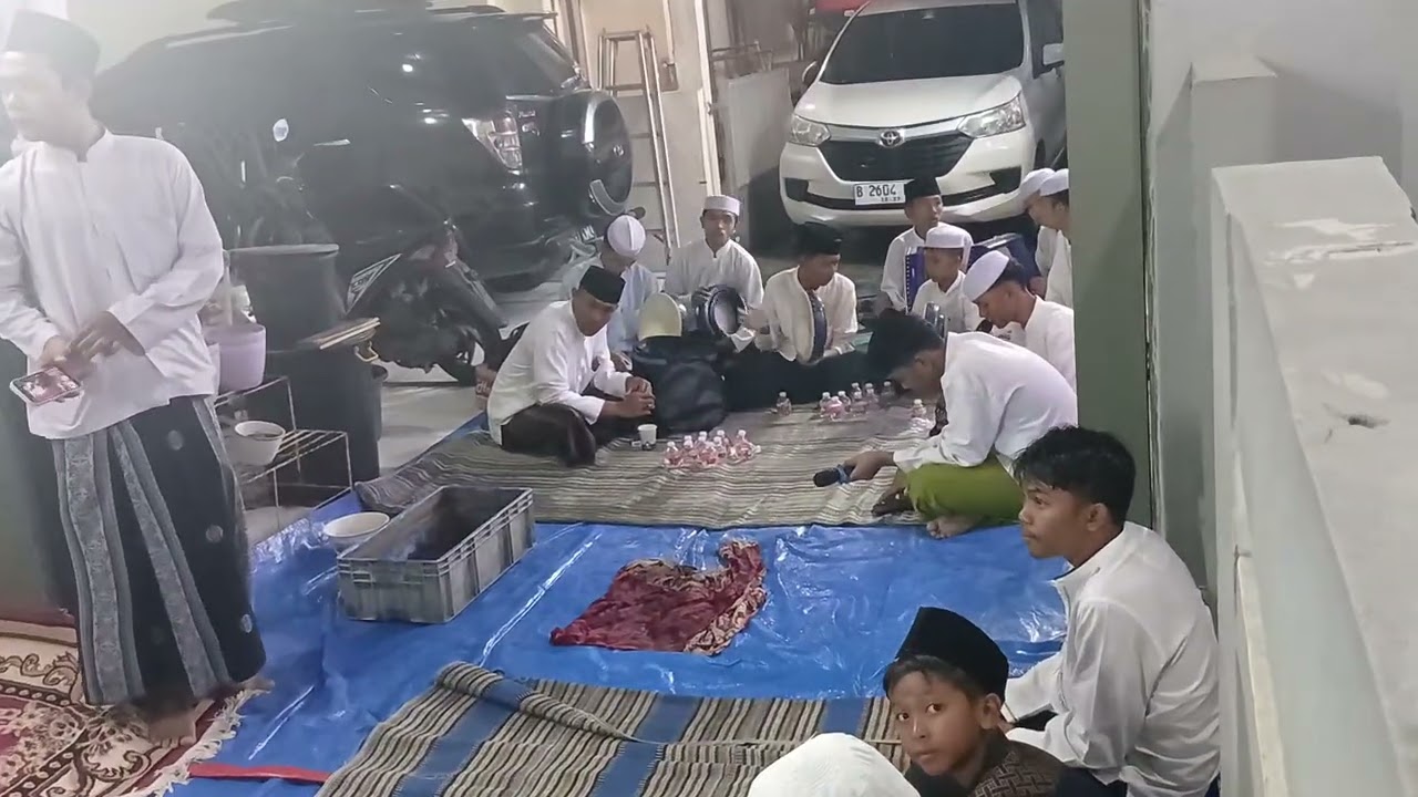 Pengajian rutin malam senin rt 03/012 kota baru bekasi barat.