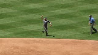 ARI@PHI: Ahmed robs Galvis of a hit up the middle