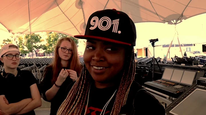 VLOG: Janelle Mone soundcheck with FOH Engineer Am...