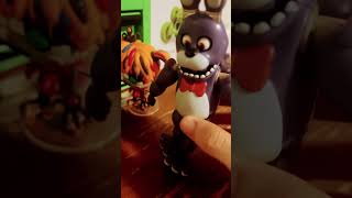 Foxy attacks Bonnie #fnaf