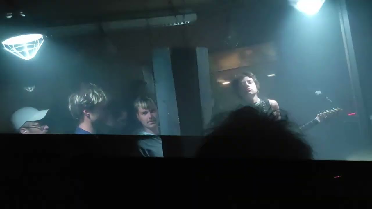 JUSTINE GRILLET & NINA JOY THIELEMANS /// ONDERSTROOM