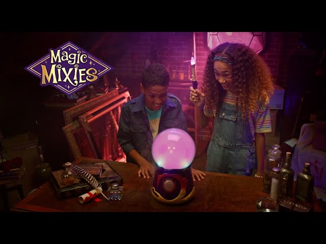 Magic Mixies Moonlight Magic Crystal Ball Exclusive Glow In The Dark Mixie  NEW