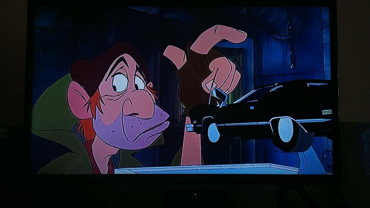 Oliver and Company Roscoe and Desoto Attack Dodger (1080P HD)