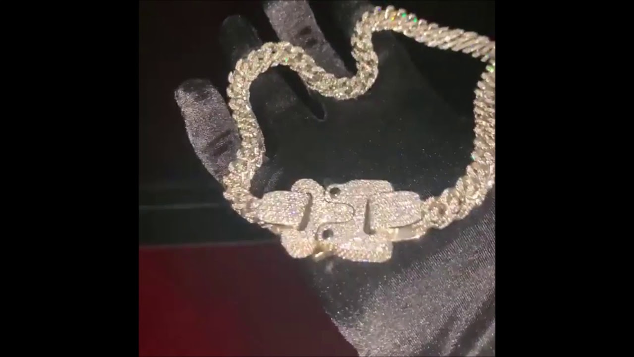 Drake Gifts Matthew Williams A 40-Carat COBRA Buckle Chain