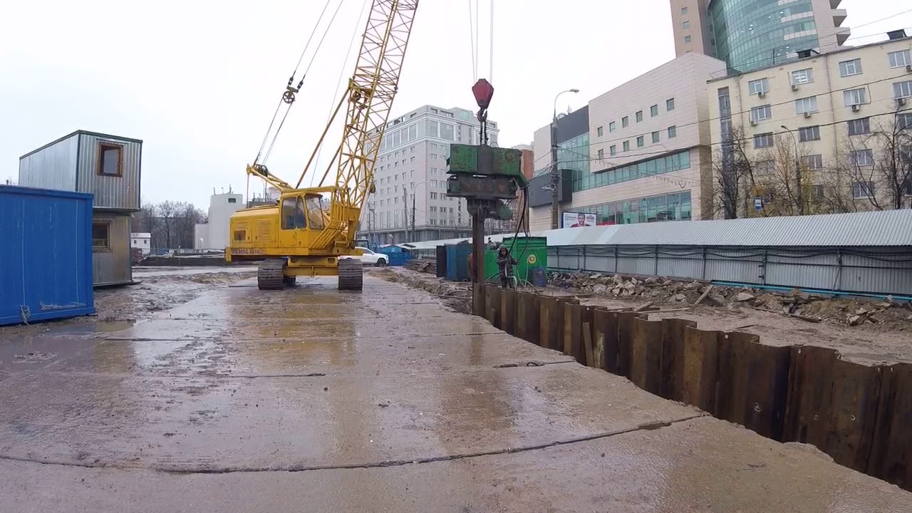 Погружение шпунта Ларсена. ТПУ Авиамоторная. Москва. - YouTube