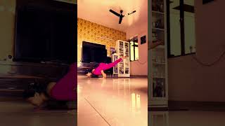 #youtuber #flyingpigeon #yogaroutine #yogaskills #reelsindia #youtubeshorts #shortsviral #love