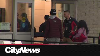 Almost a thousand Jasper wildfire evacuees have registered in Calgary