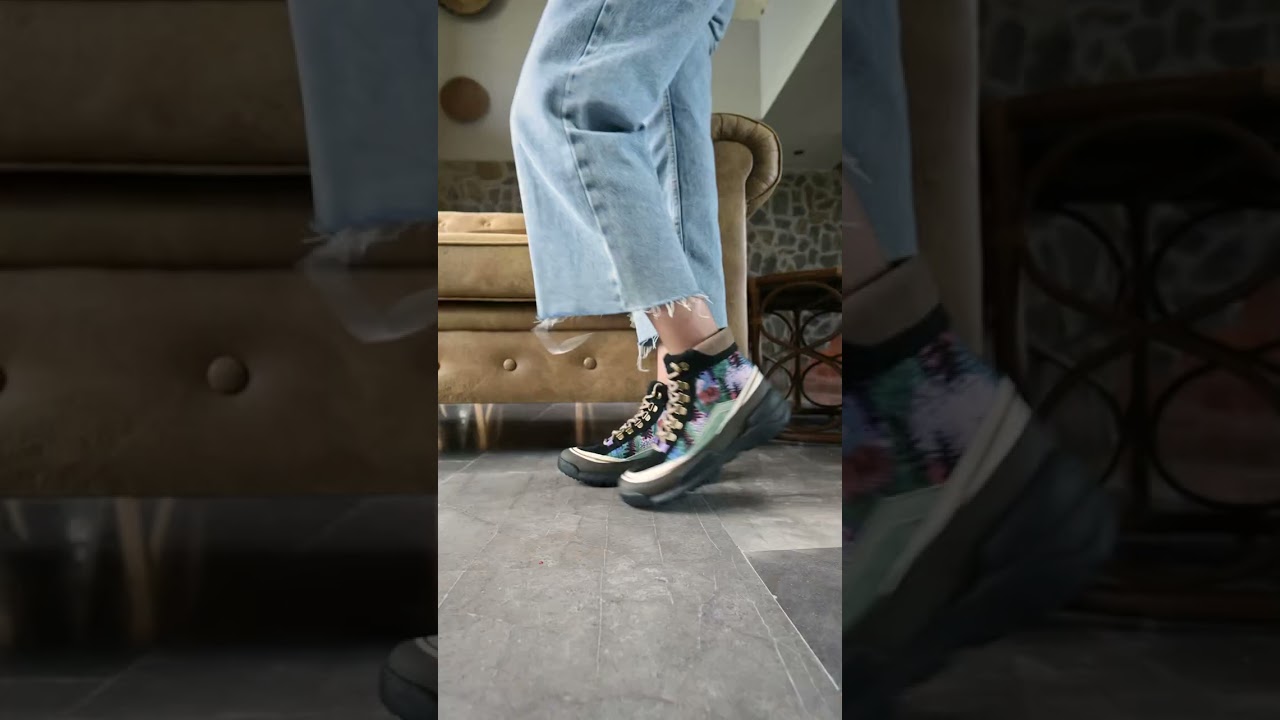 Get your SUMMER hike on...