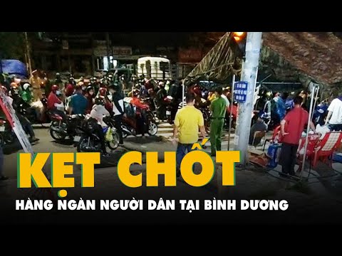 Video Hàng ngàn người đi xe máy về quê ùn ứ tại các chốt... - youtube
