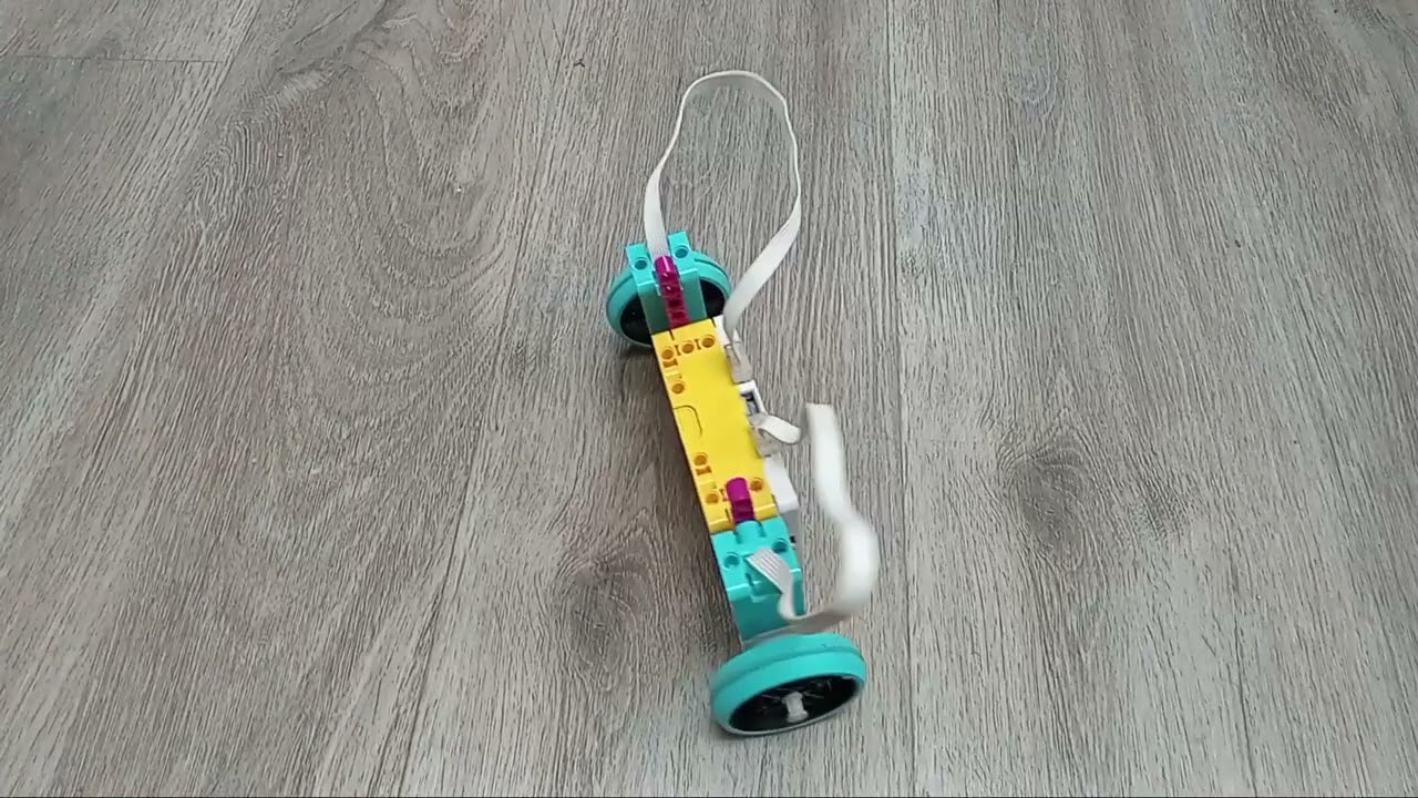 A balancing Lego spike robot