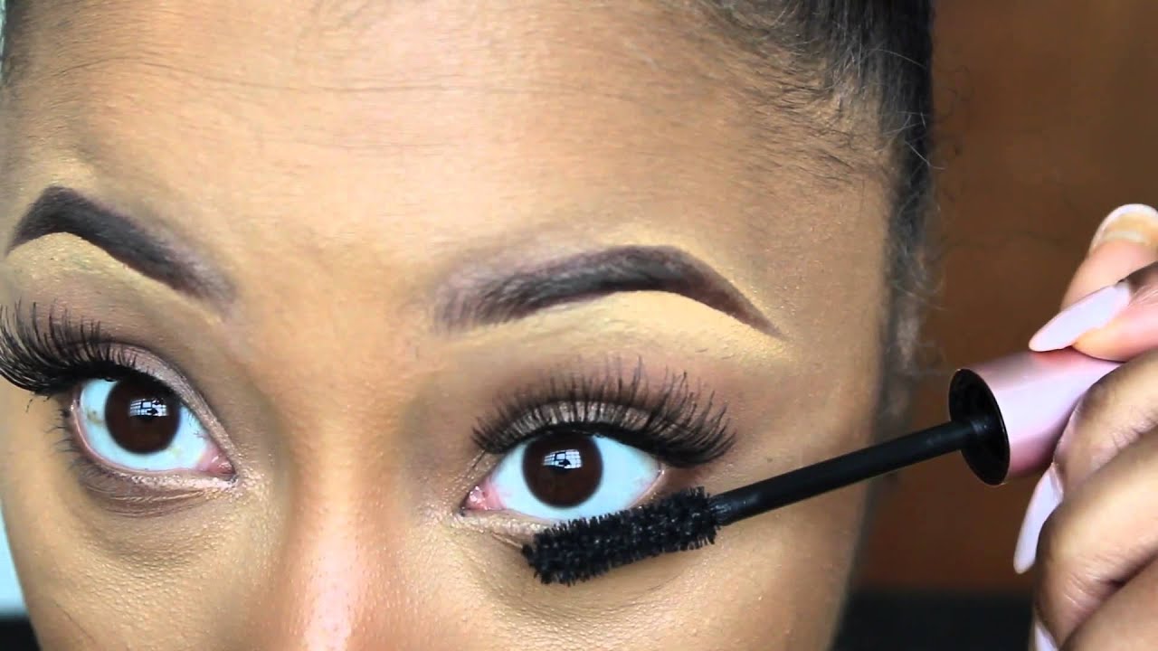 Kim Kardashian Summer Dark Lip Trend 2014