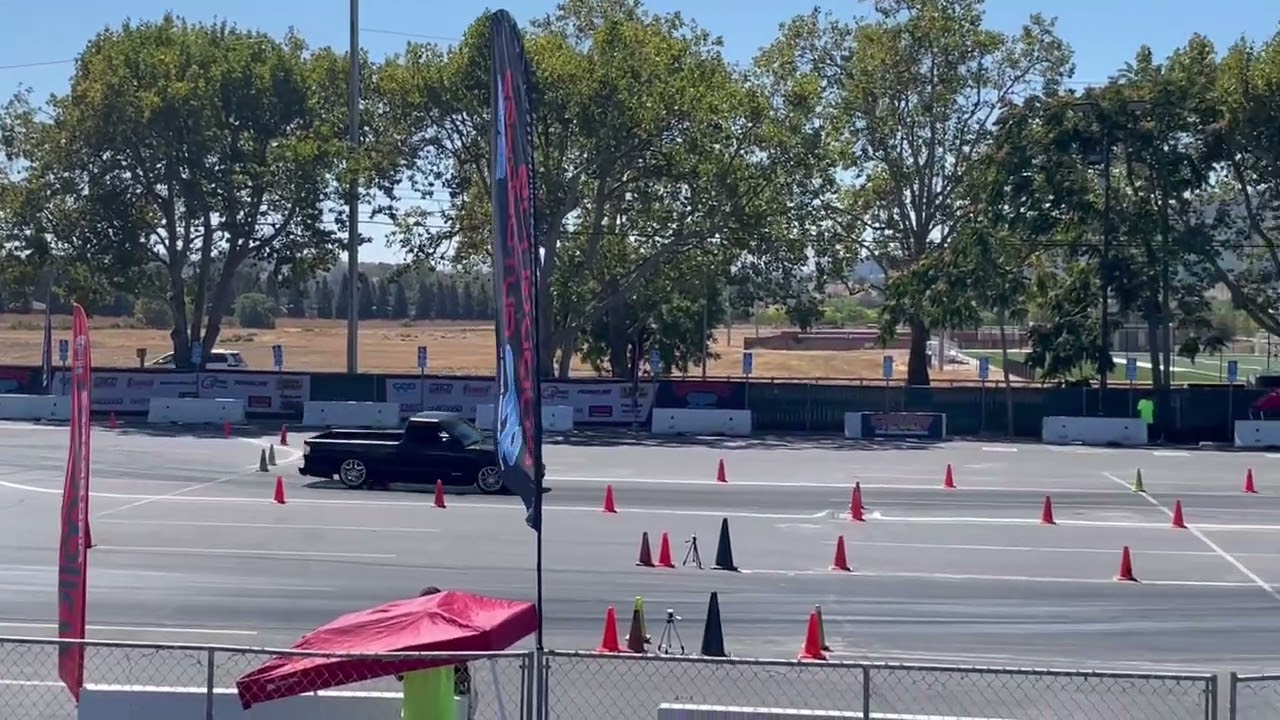 Black S10 autocross 