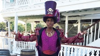 Doctor Facilier Meet & Greet At Disneyland, Talks Princess Tiana, Louis The Aligator -Disney Villain
