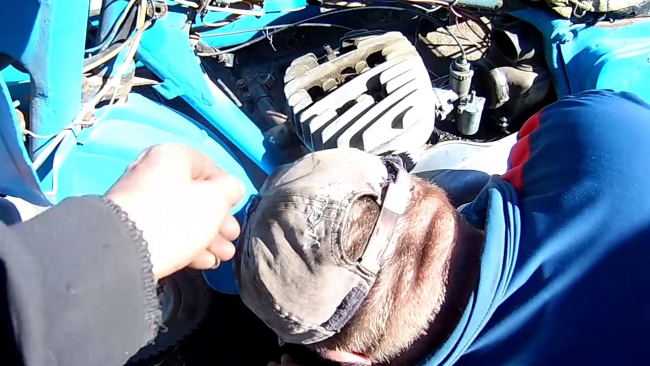 Устраняем подсос воздуха с под головки цилиндра мотоцикла ''ИЖ''. - YouTube