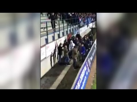 ‘Supporters’ Helmond Sport misdragen zich in België, supportersvereniging spreekt afschuw uit ‘Supporters’ Helmond Sport misdragen zich in België, supportersvereniging spreekt afschuw uit