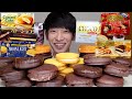【大食い】大量のチョコパイとカスタードケーキを爆食後、手作りモンブランタルトとチーズを炙った揚げたこ焼き食べたらさらに美味しく食べれそうな予感満載だった