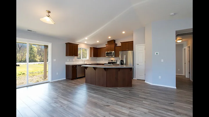 Virtual Open House Tour: Douglas Plan Built in Blu...